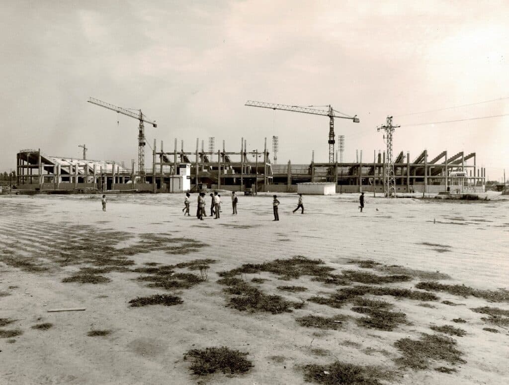 Construcción Estadio Levante UD "Estadio Ciutat de València"-Fotografía archivo Levante UD